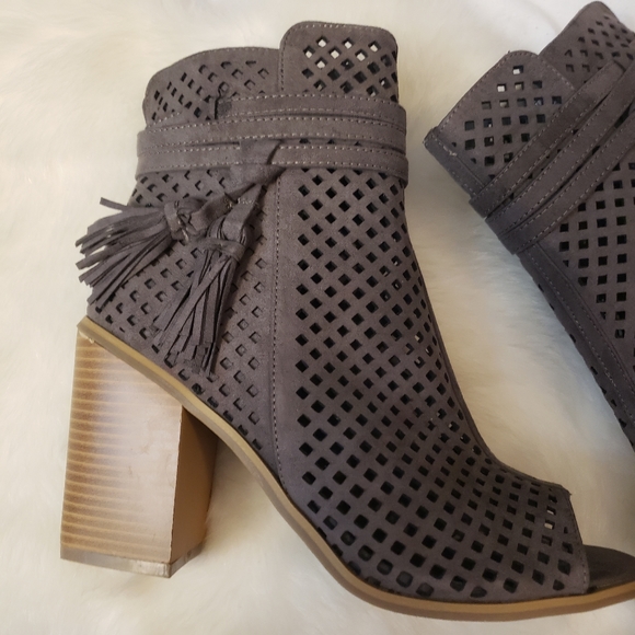 Nwt london rag open toe tassel booties - Picture 10 of 10